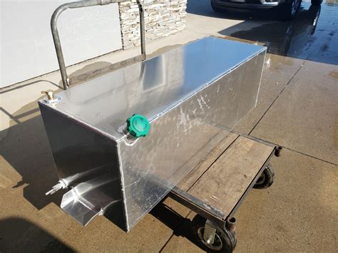 custom aluminum gas tank builders